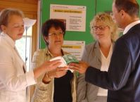 Christine Lambrecht und Karin Hartmann im Odenwald-Institut