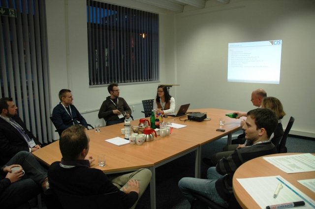 Diskussionsrunde bei CIS