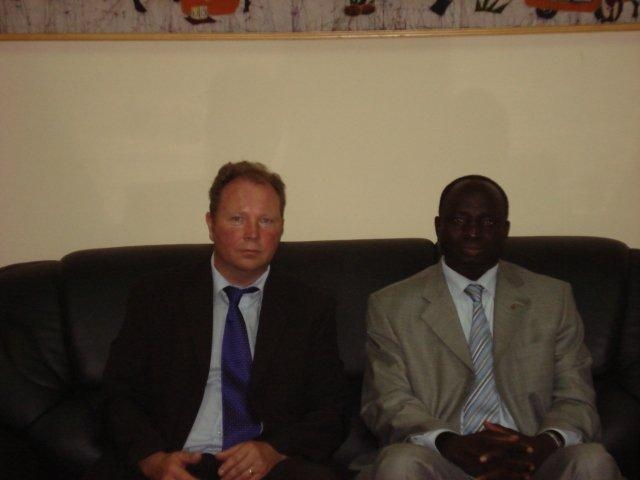Willi Harhammer in Afrika, zusammen mit Ministern Willi Harhammer in Afrika, zusammen mit Ministern
