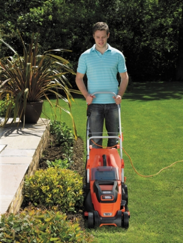 Die Rasenmäher von Black&Decker gibt es in verschiedenen Ausstattungsvarianten. Die Rasenmäher von Black&Decker gibt es in verschiedenen Ausstattungsvarianten.