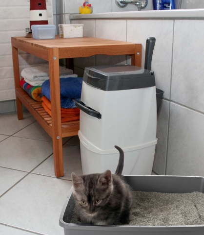 Ein spezieller Katzenstreu-Entsorgungseimer macht Katzenbesitzern jetzt das Leben leichter Ein spezieller Katzenstreu-Entsorgungseimer macht Katzenbesitzern jetzt das Leben leichter