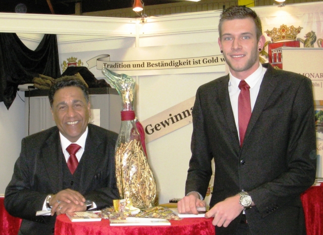 Von links: Walther Proneth und Sven Tefert von der MONARCHIS Marketing Von links: Walther Proneth und Sven Tefert von der MONARCHIS Marketing