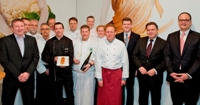 Die Küchenchefs sowie Christoph Lueg, Harald Bauer, Stefan Ader und Jens Sander sind zufrieden.