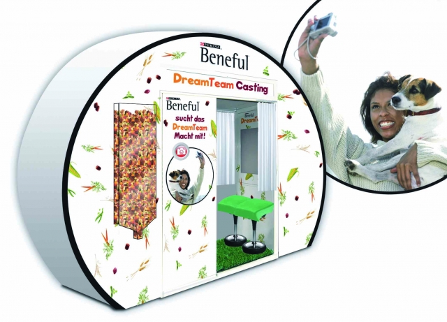 Bitte lächeln: Der erste Fotoautomat für Hund&Halter von BENEFUL