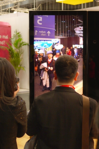 Die?Augmented Visitor Invitation? von people interactive lockte die ITB-Besucher auf den Lufthansa-M