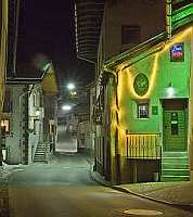 Die kleinste Bar der Welt (Guinness World Record) in Sta. Maria V.M. Schweiz