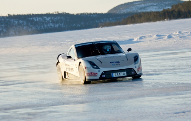 Nokian-Reifen sind die Schnellsten auf Eis mit einem Elektroauto: Weltrekord