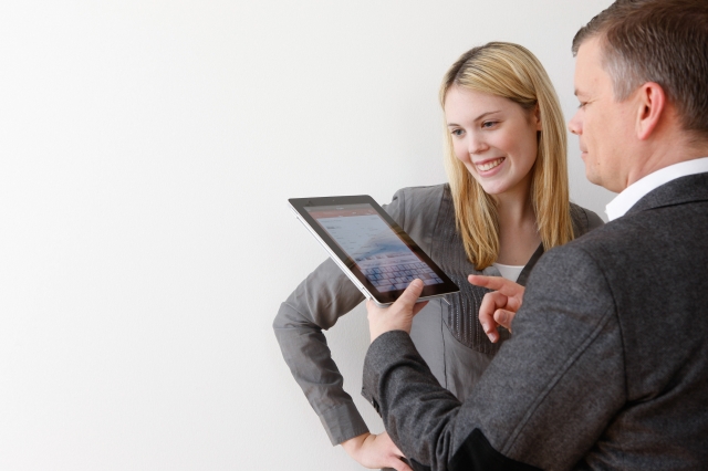 Zeitgemäßer Kundendialog? direkte Ansprache mit dem iPad Zeitgemäßer Kundendialog? direkte Ansprache mit dem iPad