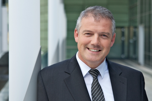 Andreas Sindermann, QLEO Science GmbH Andreas Sindermann, QLEO Science GmbH