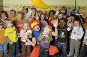 Funni mit Kindern, Foto: Alex Reuter Funni mit Kindern, Foto: Alex Reuter