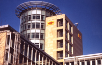 Bausparkgelder sind sicher! Bausparkasse Schwäbisch Hall - Auf diese Steine können Sie bauen.
