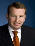 Guido Bach, Director und Analyst im Bereich International Public Finance bei Fitch Ratings. Guido Bach, Director und Analyst im Bereich International Public Finance bei Fitch Ratings.