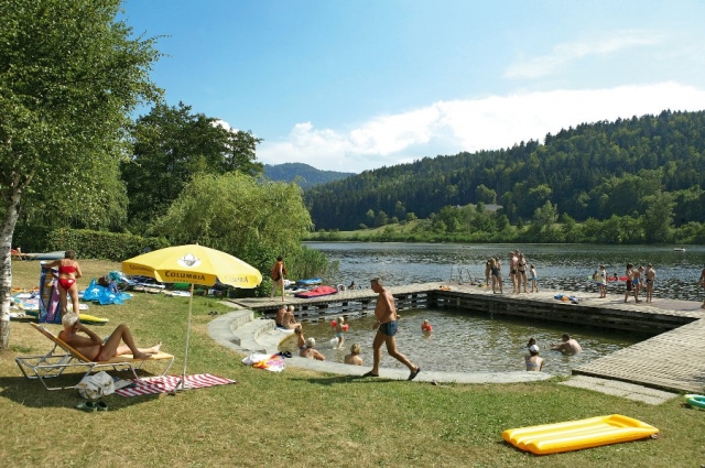 Liegewiese vom Sonnenhotel Hafnersee in Kärnten