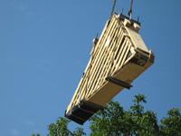 Spezielle Transportverpackung für die Ganzteil-Translozierung nach dem System JaKo - www.unika-haus. Spezielle Transportverpackung für die Ganzteil-Translozierung nach dem System JaKo - www.unika-haus.