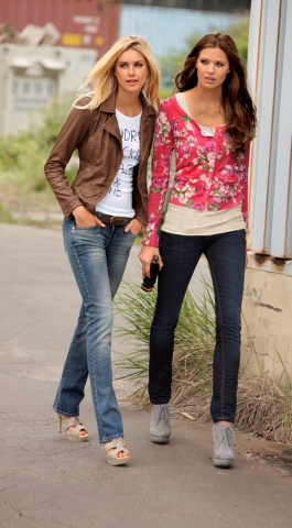 Aktuelle Jeans-Trends bei BAUR Aktuelle Jeans-Trends bei BAUR