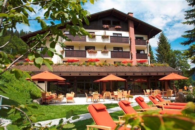 Familienhotel Lagant im Vorarlberg by travelforfamily