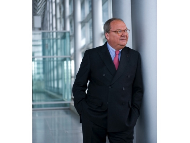 Werner M. Dornscheidt, Vorsitzender der Geschäftsführung der Messe Düsseldorf GmbH Werner M. Dornscheidt, Vorsitzender der Geschäftsführung der Messe Düsseldorf GmbH