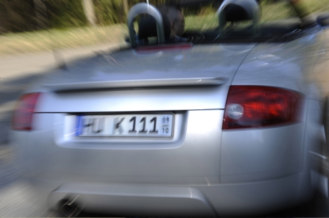 Wer sein Auto oder Motorrad nur für ein paar Monate im Jahr aus der Garage holt, sollte auf jeden Fa Wer sein Auto oder Motorrad nur für ein paar Monate im Jahr aus der Garage holt, sollte auf jeden Fa