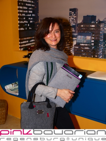 Beate Bayer - Designerin und Inhaberin des Taschenlabels pinkbavarian regensburg unique Beate Bayer - Designerin und Inhaberin des Taschenlabels pinkbavarian regensburg unique