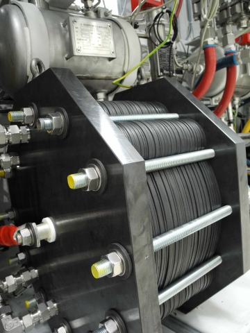 Ein Stack erzeugt bis zu 10 Nm³ Wasserstoff pro Stunde Ein Stack erzeugt bis zu 10 Nm³ Wasserstoff pro Stunde
