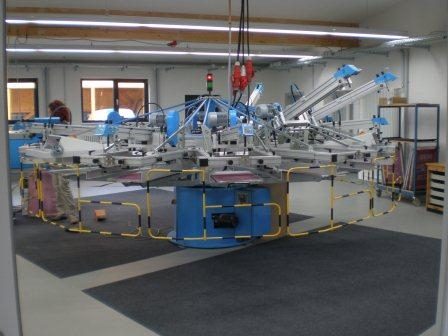 Neuer Siebwaschvollautomat und Siebdruckmaschine