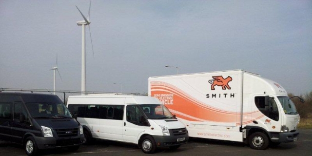 Fertig zum Live-Test: E-Trucks EDISON (Transit Basis) und NEWTON (Avia Basis)