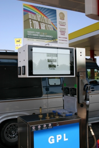 Autogas boomt in Italien. Auch in der Schweiz wird der Kraftstoff immer beliebter.