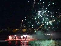 Wasserski Nachtshow mit Pyrotechnik Wasserski Nachtshow mit Pyrotechnik