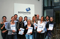 Das Team der Münchner Digital-Marketing-Agentur Booming setzt auf kontinuierliche Weiterbildung. Das Team der Münchner Digital-Marketing-Agentur Booming setzt auf kontinuierliche Weiterbildung.