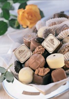 In der Confiserie Burg Lauenstein entstehen über 100 handgemachte Pralinen- und Trüffelsorten In der Confiserie Burg Lauenstein entstehen über 100 handgemachte Pralinen- und Trüffelsorten