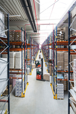 Dynamisches Logistikkonzept im konventionellen Großlager mit 10.000 qm/Foto: Jürgen Gocke Dynamisches Logistikkonzept im konventionellen Großlager mit 10.000 qm/Foto: Jürgen Gocke