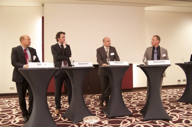 Treffpunkt IT 2012-Podiumsdiskussion: Eric Ahlers, BDEW , Alexander Kleemann, Bundesministerium für Treffpunkt IT 2012-Podiumsdiskussion: Eric Ahlers, BDEW , Alexander Kleemann, Bundesministerium für