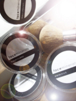 Mineral Makeup Produkte von cowarcosmetics.com