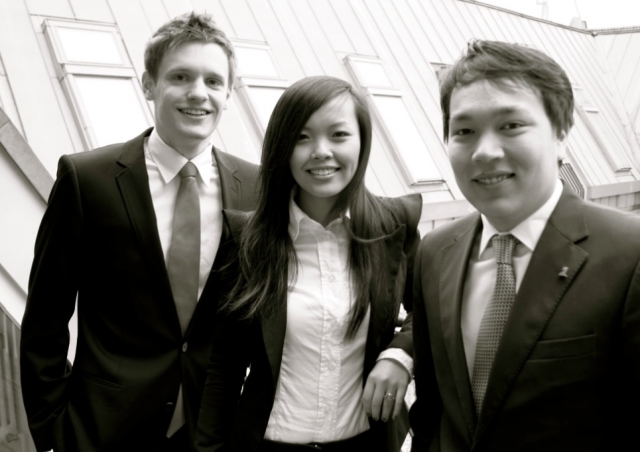 Moritz Klussmann, Chanyu Xu und Torsten Sabel (v.l.n.r.)