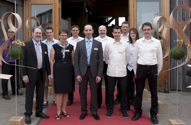 Belegschaft der Holzwerkstatt Rhein, Sulzdorf bei Giebelstadt Belegschaft der Holzwerkstatt Rhein, Sulzdorf bei Giebelstadt