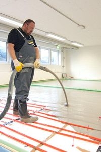 Fußbodenaufbau: Der richtige Bodenaufbau bestimmt mit, wie effizient eine Fußbodenheizung arbeitet. Fußbodenaufbau: Der richtige Bodenaufbau bestimmt mit, wie effizient eine Fußbodenheizung arbeitet.