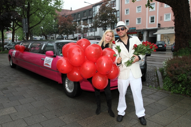 Zum Muttertag mit der Stretch-Limousine Zum Muttertag mit der Stretch-Limousine