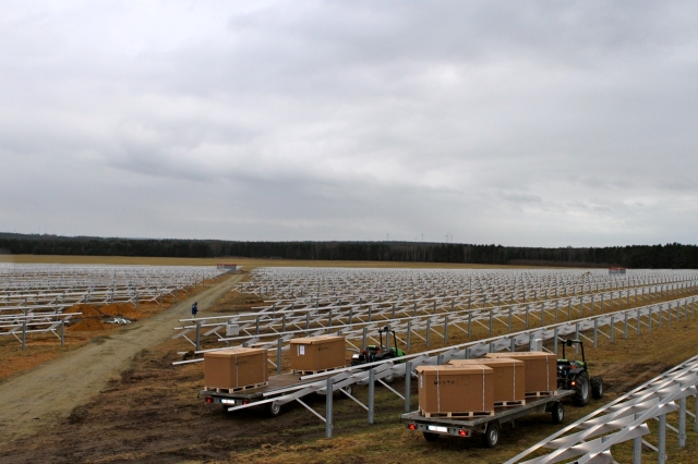Das Solarkraftwerk von Emmvee in Bronkow: knapp 12 MWp, errichtet in 7 Wochen