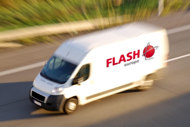 Flash ist der Spezialist für schnelle Transporte. Flash ist der Spezialist für schnelle Transporte.
