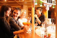 Beisammensein and er Bar 