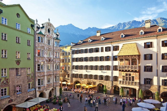 Innsbruck - die einzigartige Kombination aus kulturellen Höhepunkten und vielseitigen Outdooraktivit Innsbruck - die einzigartige Kombination aus kulturellen Höhepunkten und vielseitigen Outdooraktivit