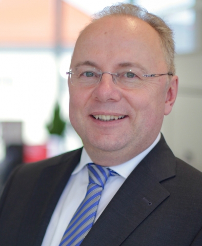 Marcel Casserini arbeitet seit Kurzem bei ePunkt. Marcel Casserini arbeitet seit Kurzem bei ePunkt.
