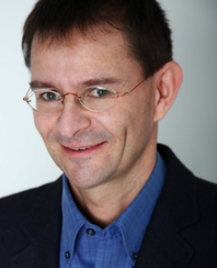 Helgo Bretschneider ist der Experte für einen positiven Umgang mit der Informationsflut Helgo Bretschneider ist der Experte für einen positiven Umgang mit der Informationsflut
