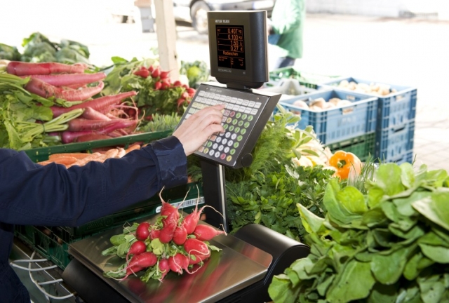Die bC-U2b mit Wireless-Modul von METTLER TOLEDO erleichtert das tägliche Auf- und Abbauen am Markts Die bC-U2b mit Wireless-Modul von METTLER TOLEDO erleichtert das tägliche Auf- und Abbauen am Markts