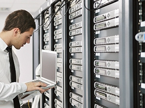 Servado punktet beim Hosting mit individuellem Service.