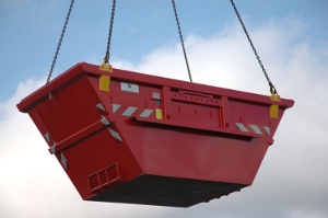 Die neue Absetzmulde von Hermann Ellermann ist kranbar. Das bedeutet mehr Flexibilität im Alltag.
