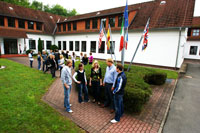 Studenten vor der Schule in Lippstadt Studenten vor der Schule in Lippstadt