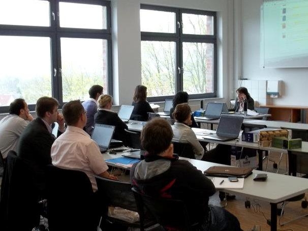 Internet-Vorlesung an der DIPLOMA Hochschule Internet-Vorlesung an der DIPLOMA Hochschule