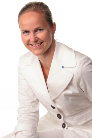 Simone Kirsch: Vorstand GUARDUS Solutions AG Vertrieb und Projekte Simone Kirsch: Vorstand GUARDUS Solutions AG Vertrieb und Projekte