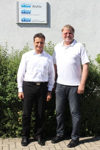 Bild Jörg Knieper (Projektmanager Gesundheit&Kultur) und Jürgen Fornoff (Generalsekretär DSV) v.l.n. Bild Jörg Knieper (Projektmanager Gesundheit&Kultur) und Jürgen Fornoff (Generalsekretär DSV) v.l.n.